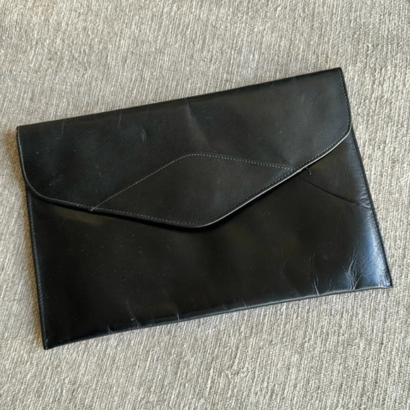 Vintage black leather envelope style clutch bag by Philippe - Picture 1 of 6